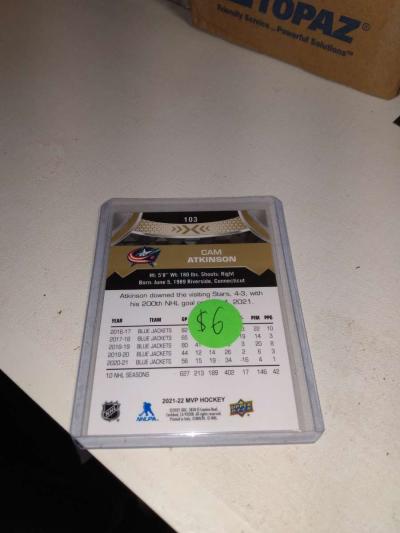 2021 MVP upper Deck Gold autograph Cam Atkinson - Thumbnail 2