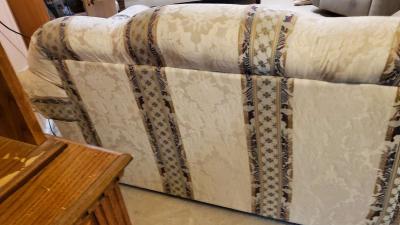 Love Sofa - Thumbnail 2