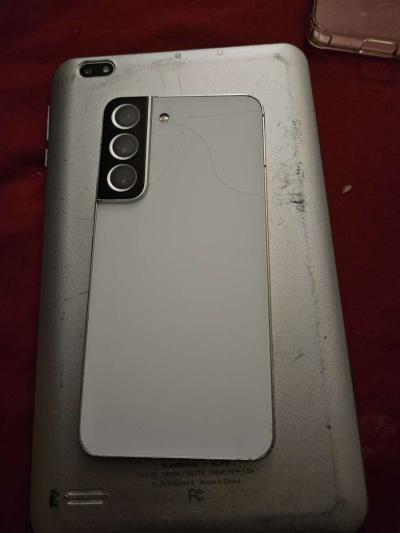 Samsung Galaxy s22 - Thumbnail 2