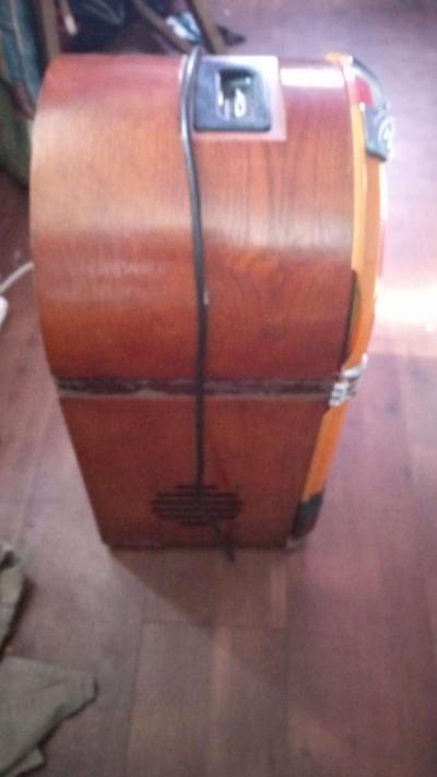 jukebox for ipod nd good old style - Thumbnail 2