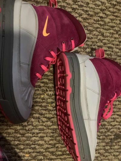 Nike boots - Thumbnail 3