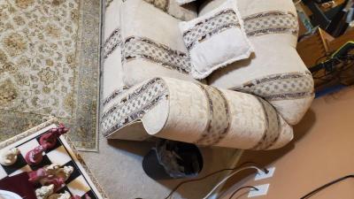 Love Sofa - Thumbnail 3