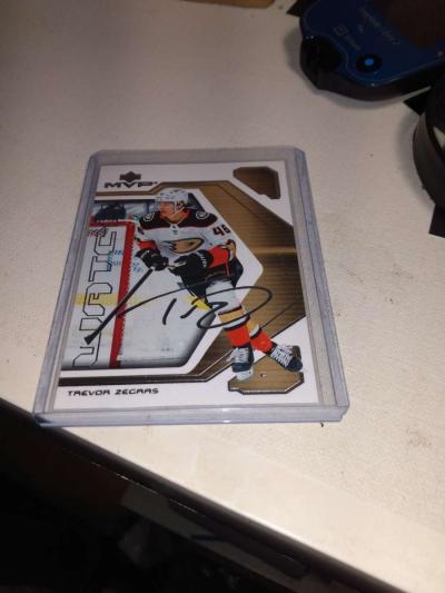 2021  2022 upper Deck MVP hockey Trevor zegras - Thumbnail 1