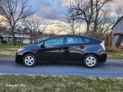 2011 Toyota Prius - Thumbnail 4