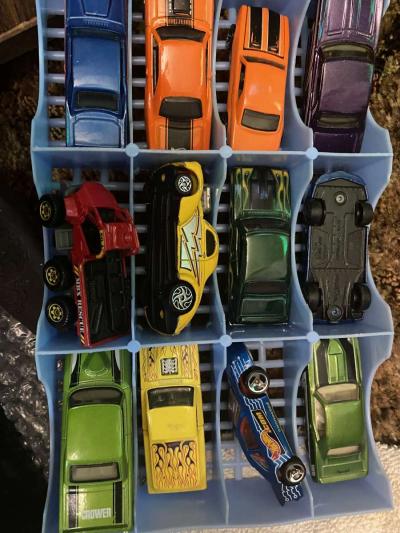 hot wheels - Thumbnail 2