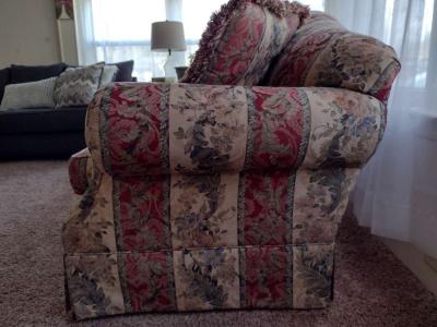 Camelback Couch - Thumbnail 2