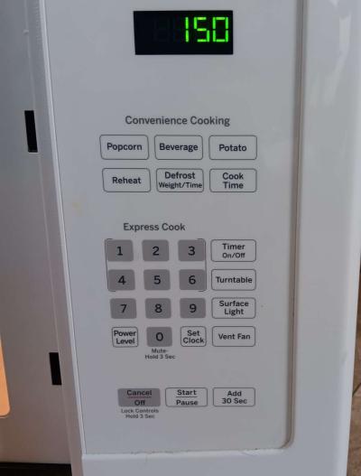 GE MICROWAVE RANGE - Thumbnail 2