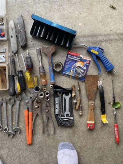 tool box with extra tools - Thumbnail 6