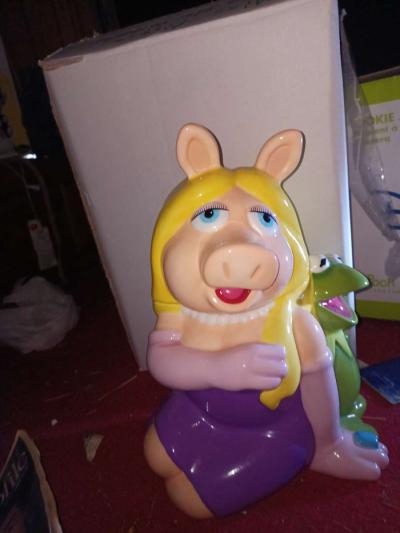 miss piggy and hermit - Thumbnail 3