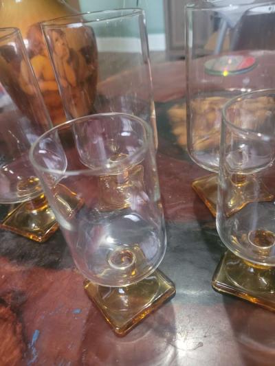 8 Vintage Nordic Glasses with Amber colored Square Bottoms - Thumbnail 2