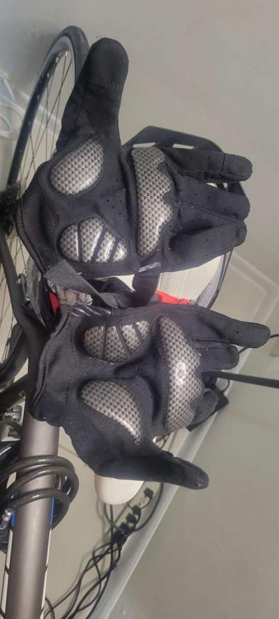 trek full carbon road bike - Thumbnail 5