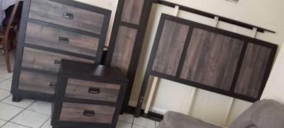 queen Bedroom - Thumbnail 2