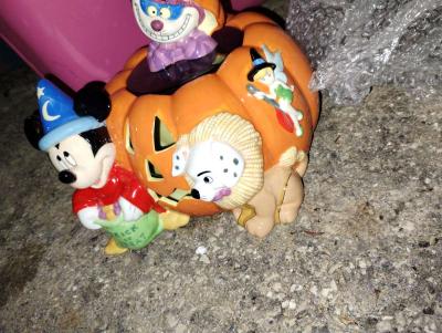 mickey mouse and friends Halloween pumpkin cookie jar - Thumbnail 2