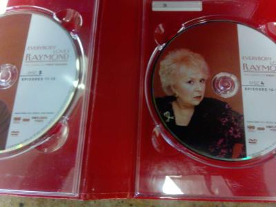 Everybody Loves Raymond Complete First Season  DVD - Thumbnail 4