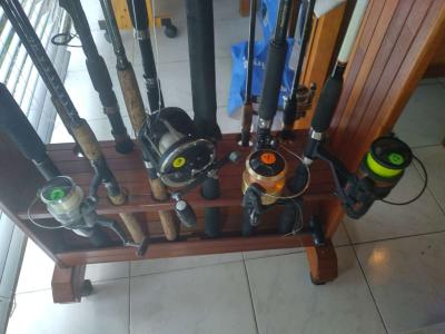 fishing rods and reels - Thumbnail 3