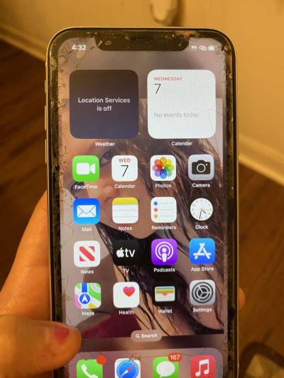 iPhone XR - Thumbnail 3