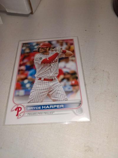 2022 Topps Bryce Harper - Thumbnail 2