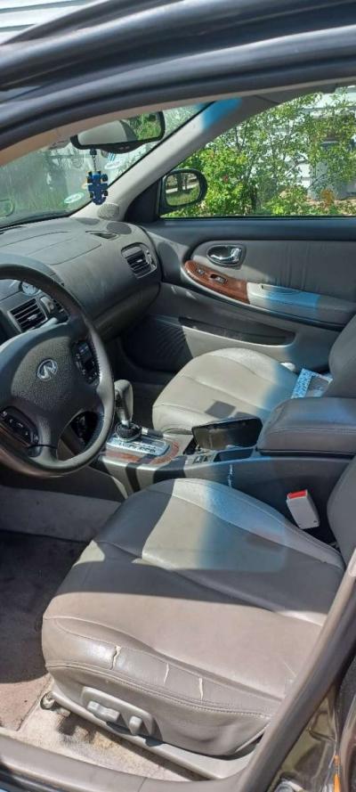 2001 Infiniti I30 - Thumbnail 6