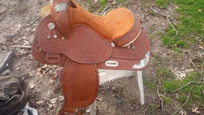 Its a Whiting saddle very good condition - Thumbnail 1