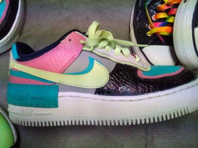 several different size shoes - Thumbnail 4
