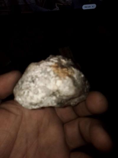 natural rough greyish white diamond can u dig it - Thumbnail 3