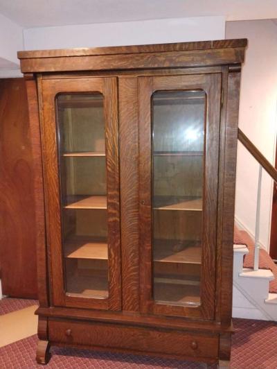 solid tiger oak display cabinet - Thumbnail 2