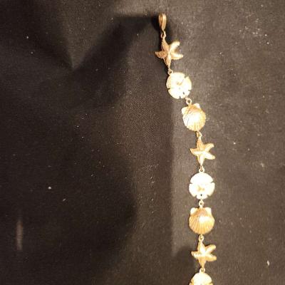Sanddollar and Starfish Gold Bracelet - Thumbnail 5