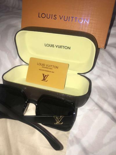 sunglasses - Thumbnail 2