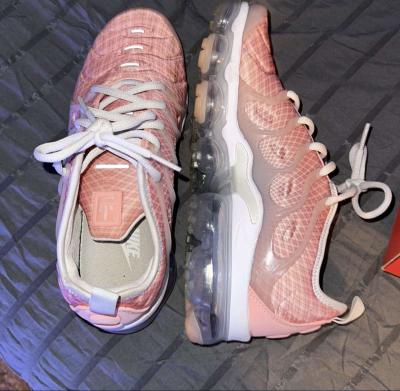 Airmaxes - Thumbnail 3