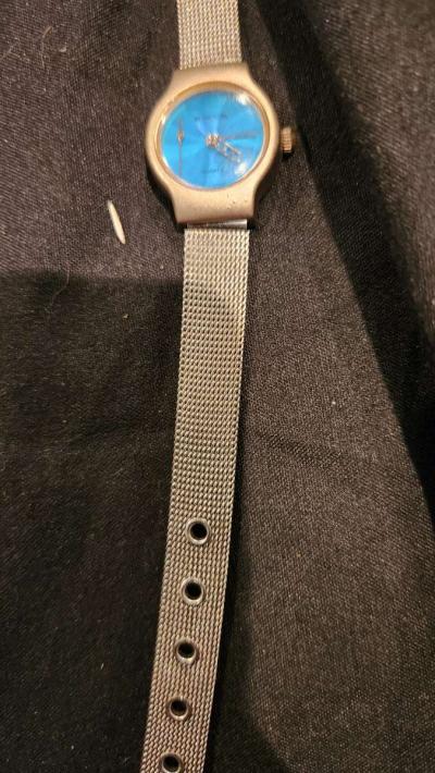 Roumours Watch  needs battery - Thumbnail 3