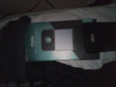 projector attchmt n camera 4 Motorola phone - Thumbnail 2