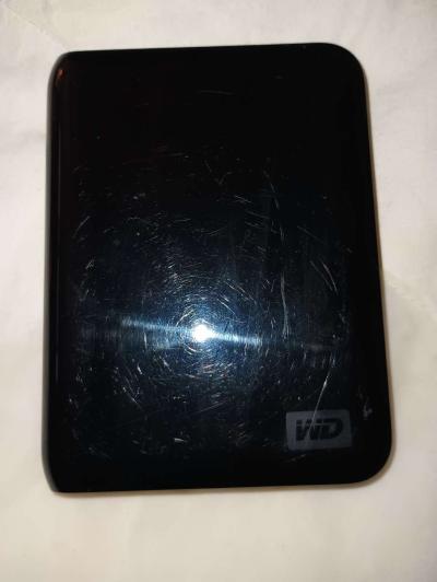 Toshiba satellite laptop 3 one TB external hard drives - Thumbnail 4