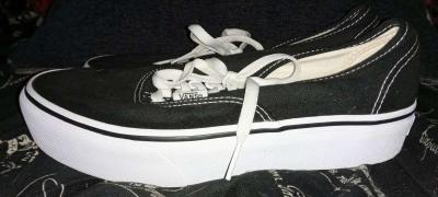 Navy and white off the wall Unisex Vans - Thumbnail 3