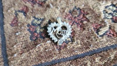 Heart Shaped Mom Necklace Pendant - Thumbnail 4