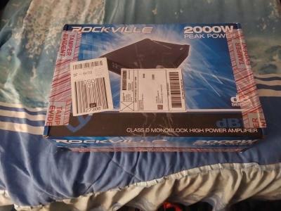 Rockville 2000 Watt Amp And Rockville 4 Gauge Wire Kit