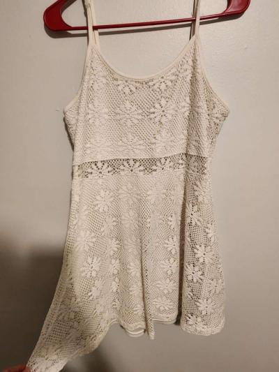 10 dresses - Thumbnail 2