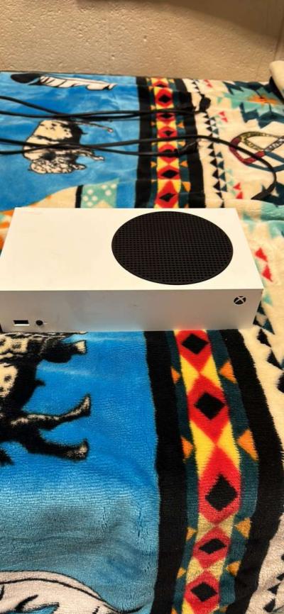 xbox and tv - Thumbnail 4