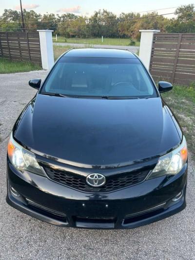 2013 Toyota Camry Luxury Edition - Thumbnail 4