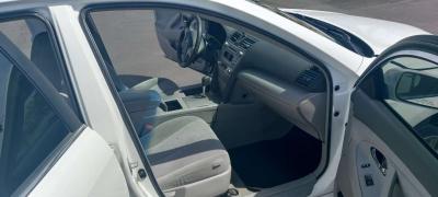 2011 Toyota Camry Hybrid - Thumbnail 3