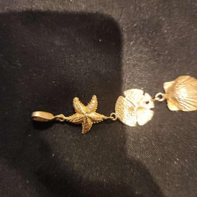 Sanddollar and Starfish Gold Bracelet - Thumbnail 2
