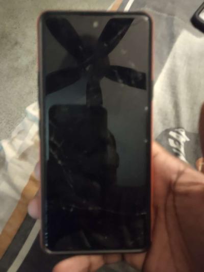 phones and cases - Thumbnail 3