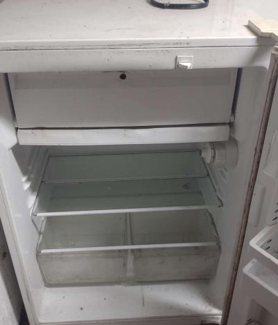 mini fridge - Thumbnail 2