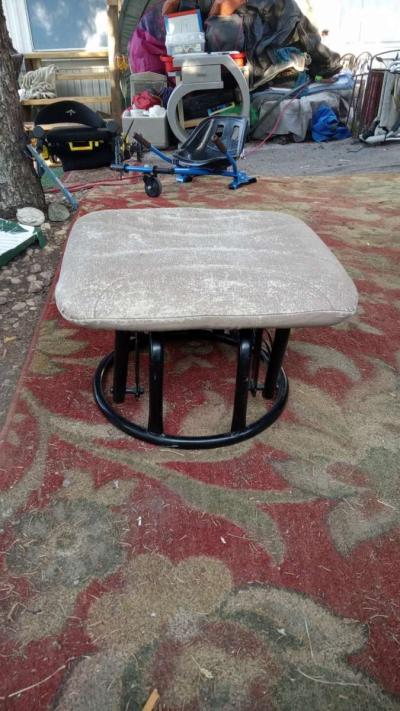 Swivel Foot Rest - Thumbnail 2