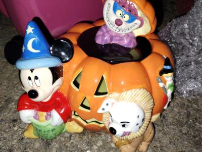 mickey mouse and friends Halloween pumpkin cookie jar - Thumbnail 3