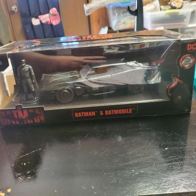 Jadatoys Batman Diecast With Figure