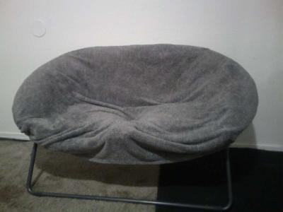 Two seater folds up and easy to wash couch - Thumbnail 6