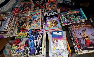 over 500 plus comic book collection new condition80s and 90s - Thumbnail 2
