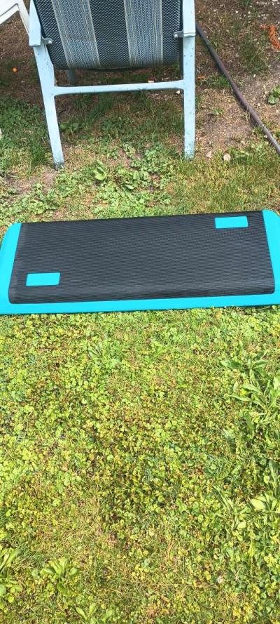 The Step Aerobics Stepper - Thumbnail 4