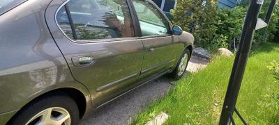 2001 Infiniti I30 - Thumbnail 3