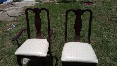 Cherry wood finish dining table and chairs - Thumbnail 2